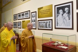 Triển lãm tưởng niệm Đại lão Hòa thượng Thích Trí Tịnh (1917-2014), Đệ nhất Phó Pháp chủ kiêm Giám luật Hội đồng Chứng minh, Chủ tịch Hội đồng Trị sự GHPGVN khai mạc tại chùa Vạn Đức (TP.Thủ Đức) vào chiều 31-3 - Ảnh: Bảo Toàn 