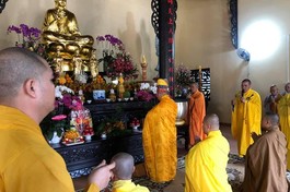 Quang cảnh buổi lễ an vị Phật - Ảnh: Tâm Không Vĩnh Hữu