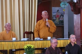  Thượng tọa Thích Thiện Từ, Trưởng Ban Trị sự Phật giáo huyện Nhà Bè phát biểu - Ảnh: Hiển Quang