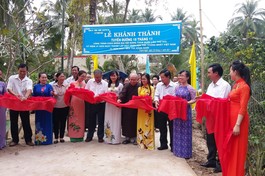 Lễ khánh thành đường bê tông do chùa Vạn Đức xây dựng tại Bến Tre