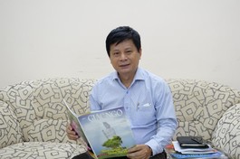 Nhà báo Trần Trọng Dũng chia sẻ về vai trò của báo Giác Ngộ trong báo giới thành phố - Ảnh: Tuấn Anh