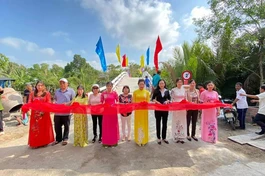  Lễ khánh thành cây cầu bê-tông cốt thép bắc ngang kênh Tám Đài