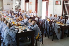 Phân ban Ni giới tỉnh Bến Tre họp định kỳ báo cáo hoạt động Phật sự