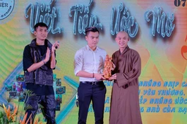 Đấu giá vật phẩm Phật giáo gây quỹ hỗ trợ kinh phí cho trẻ em đang điều trị bị bệnh ung thư