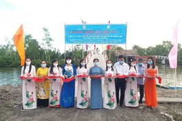  Cây cầu Chí Tài số 1 được đưa vào sử dụng tại xã Tân Hưng, huyện Cái Nước, tỉnh Cà Mau