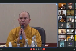 Thượng tọa Thích Đức Thiện chủ trì buổi họp của Ban Thư ký Hội đồng Trị sự cùng Ban Thư ký Ban Trị sự GHPGVN 63 tỉnh thành - Ảnh: BTC