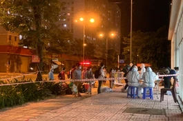 Bệnh viện Dã chiến thu dung số 12 - TP.Thủ Đức tiếp nhận bệnh nhân vào ban đêm