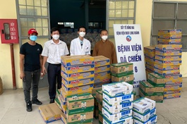 Đại đức Thích Thiện Mỹ làm trưởng đoàn thăm, tặng quà tại Bệnh viện Dã chiến số 6