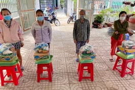 Tổ đình thiền viện Thường Chiếu tặng quà đến bà con ở nhiều khu vực trên địa bàn tỉnh Đồng Nai