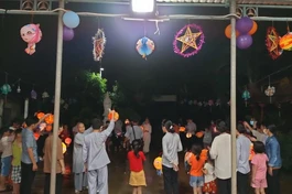 Tết Trung thu dành cho trẻ em ở chùa Phú Quang, TP.Tam Kỳ 