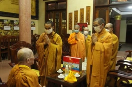 Thường trực Ban Trị sự Phật giáo TP.Buôn Ma Thuột tác bạch khánh tuế chư tôn giáo phẩm theo truyền thống Phật giáo sau mùa An cư kiết hạ