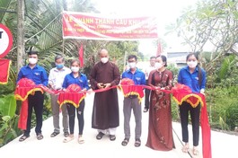 Ban Trị sự GHPGVN tỉnh Bến Tre khánh thành cầu Khu Phố 1, phường Phú Khương