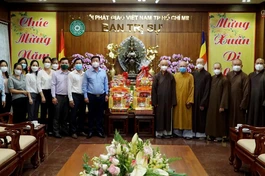 Ông Trần Đức Phương chúc mừng Xuân Nhâm Dần 2022 đến Ban Trị sự Phật giáo TP.HCM