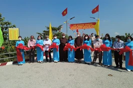 Ban Trị sự Phật giáo huyện Chợ Mới khánh thành cầu nông thôn