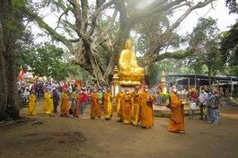 Cung nghinh chư tôn đức quang lâm lễ tưởng niệm