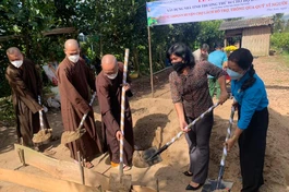 Ban Trị sự GHPGVN huyện Chợ Lách khởi công xây dựng nhà tình thương cho người nghèo