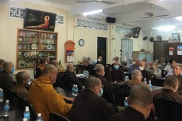 Ban Trị sự GHPGVN tỉnh Khánh Hòa họp tại chùa Long Sơn 