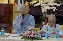 Ni trưởng Thích nữ Tịnh Nguyện, Trưởng Phân ban Ni giới Trung ương chủ trì buổi họp Ban Tổ chức vào năm 2021