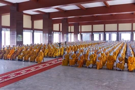 Tăng Ni sinh đang an cư của Học viện Phật giáo VN tại TP.HCM và chùa Thanh Tâm (huyện Bình Chánh) - Ảnh: Bảo Toàn