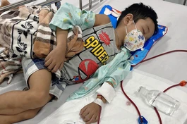 Mở rộng lòng từ: Giúp đỡ cháu Phúc bị bệnh suy thận