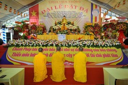 Lễ đặt đá trùng tu chánh điện và các hạng mục chùa Viên Thông