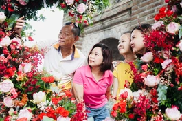 Bất ngờ Hà Nội ấm áp trong mùa lễ Vu lan