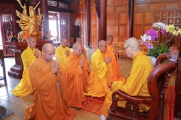 Ban Thường trực Ban Trị sự Phật giáo tỉnh Đắc Nông đảnh lễ Hòa thượng Thích Châu Quang