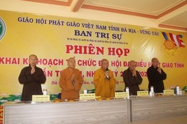 Chư tôn đức niệm Phật cầu gia hộ
