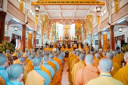 Trang nghiêm lễ khai mạc Đại Giới đàn Trí Nghiêm do Ban Trị sự GHPGVN tỉnh Khánh Hòa tổ chức