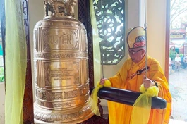 Hòa thượng Thích Thiện Tấn khai đại hồng chung chùa Tân Xuyên