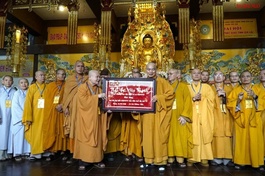 Hòa thượng Thích Thiện Nhơn chúc mừng tân Ban Trị sự GHPGVN tỉnh Gia Lai nhiệm kỳ 2022-2027