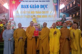  Trao quyết định Ban Giáo dục Phật giáo tỉnh