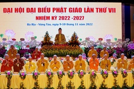 Chư tôn đức chứng minh, chủ tọa đoàn trong nghi thức niệm Phật cầu gia hộ