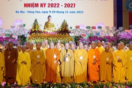 Hòa thượng Thích Huệ Trí, tân Trưởng ban Trị sự nhiệm kỳ 2022-2027 phát biểu nhận nhiệm vụ