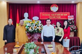 Thượng tọa Thích Đạo Hiển thăm và chúc mừng Ủy ban MTTQVN tỉnh