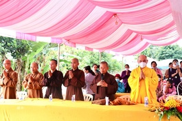 Chư tôn đức tham dự lễ hội ẩm thực, văn nghệ gây quỹ xây dựng chánh điện chùa Thanh An