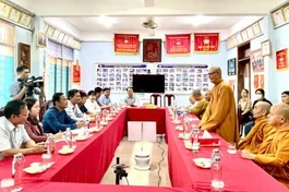 Hòa thượng Thích Châu Quang cảm ơn sự quan tâm của lãnh đạo Ủy ban MTTQVN tỉnh, cùng các cơ quan