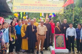 Niềm vui ngày khánh thành cầu Long Hoa do Đại đức Thích Thông Chấn tài trợ