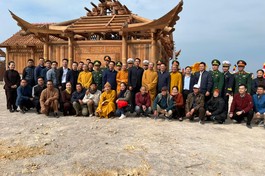 Long cốt ngôi đại hùng bảo điện và Tổ đường chùa Trúc Lâm Đảo Trần