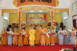  Trao quyết định chuẩn y nhân sự của các ban chuyên môn trực thuộc Ban Trị sự huyện