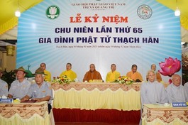 Chư tôn đức tham dự chu niên lần 65 Gia đình Phật tử Thạch Hãn