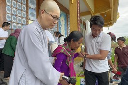 Chia sẻ trong Tết Quý Mão