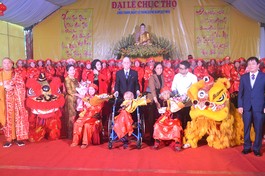 Lễ mừng thọ 350 Phật tử cao niên tại chùa Thành