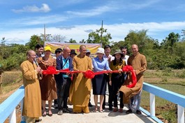 Khánh thành cầu nông thôn Bon Pinao tại X.Nhân Đạo