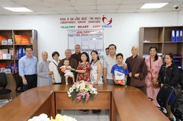 Đoàn tại khoa Ngoại Lồng Ngực - Tim mạch Bệnh viện Nhi Đồng, TP.HCM