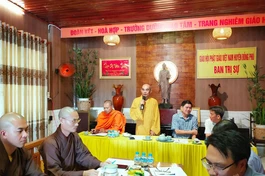 Thượng tọa Thích Tỉnh Cường phát biểu tại buổi họp