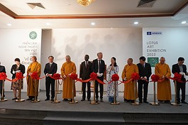 Cắt băng Khai mạc triển lãm “Nghệ thuật Sen Việt 2023 - Vẻ đẹp thuần khiết”