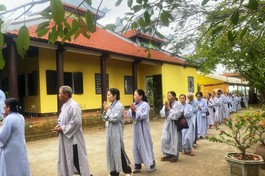 200 cư sĩ, Phật tử tham gia khóa tu "Một ngày an lạc"