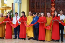 Cắt băng khánh thành ngôi Tam bảo chùa Quyên Linh