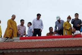 Thượng lương ngôi đại hùng bảo điện chùa Hoàng Xá